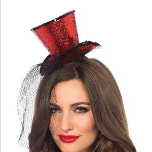 Red mini glitter top hat with veil